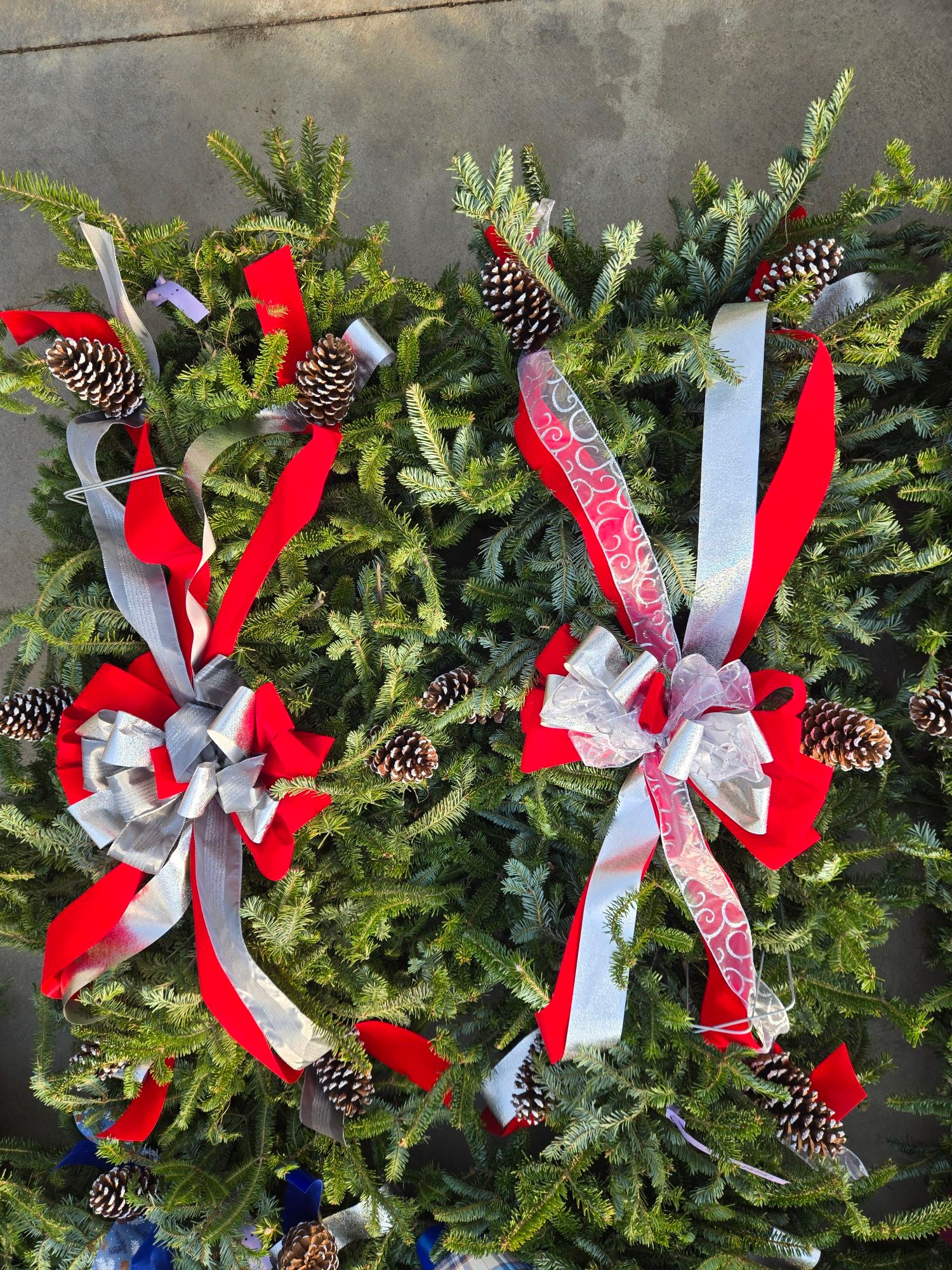 Large Grave Blanket - Bow & Pinecones
